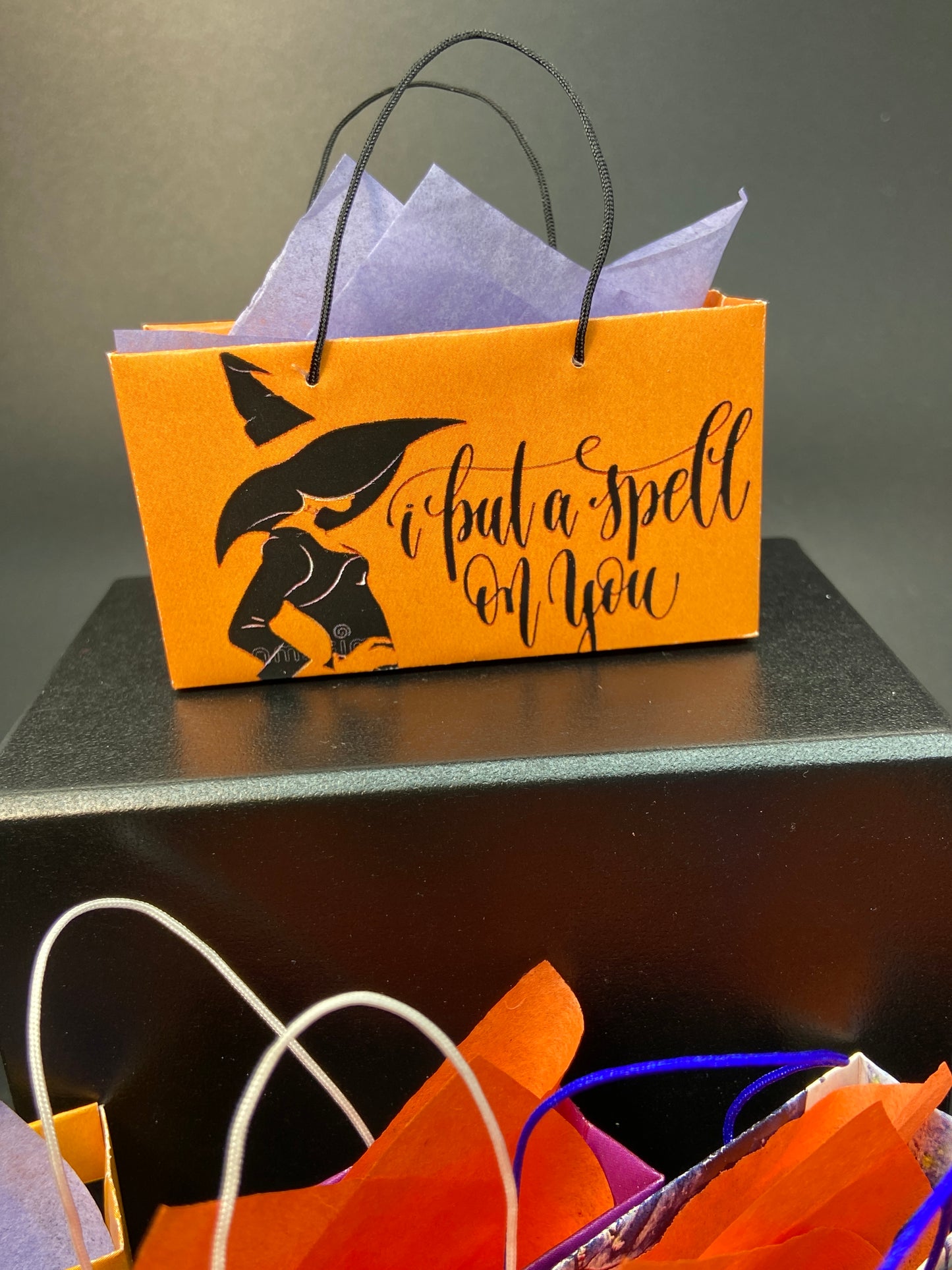 MINIATURE HALLOWEEN SHOPPING BAGS FOR FASHION DOLL