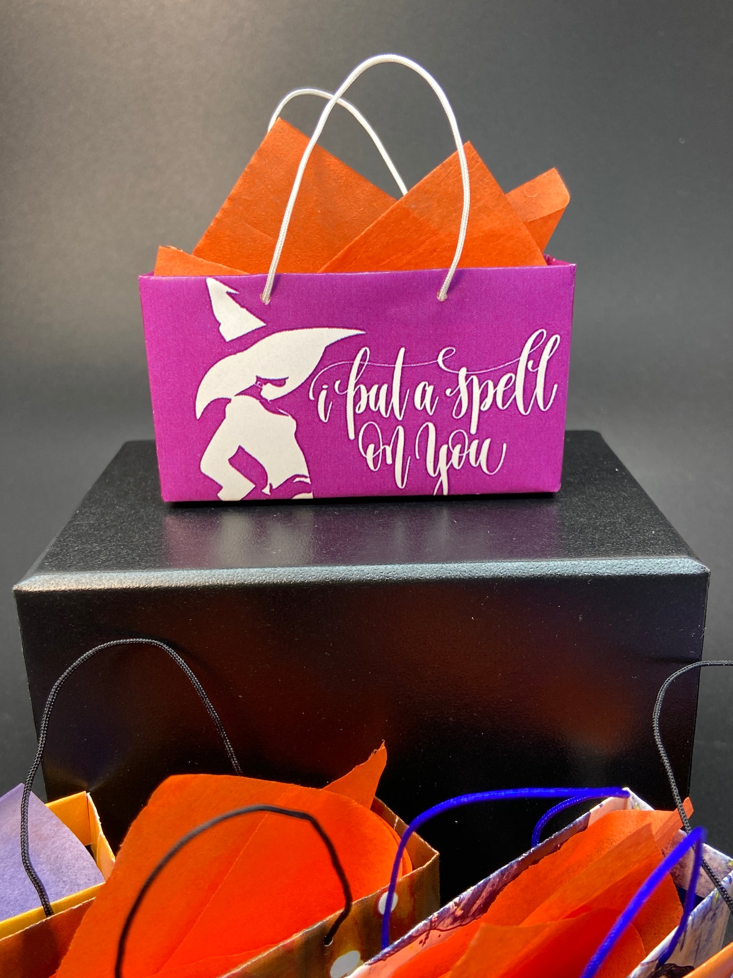 MINIATURE HALLOWEEN SHOPPING BAGS FOR FASHION DOLL
