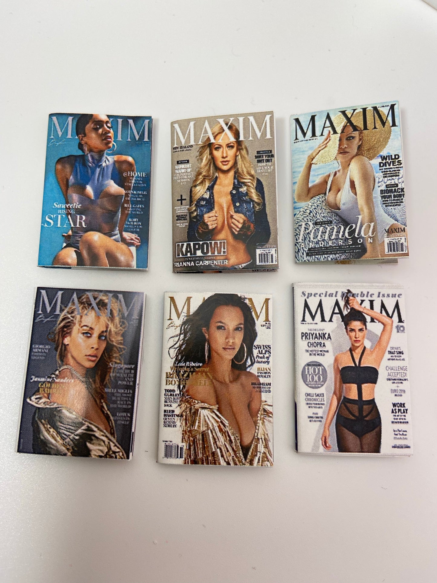 SET OF 6 MINIATURE SEXY MAGAZINES